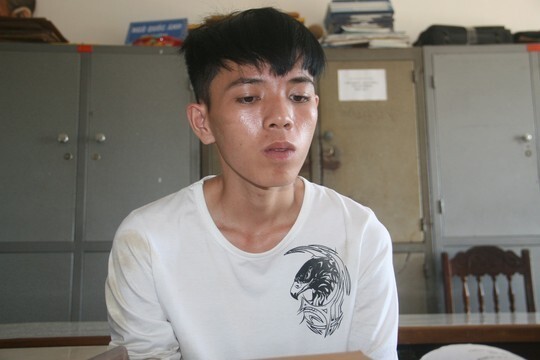 Kẻ giết người cướp của bị bắt vì tưởng công an...