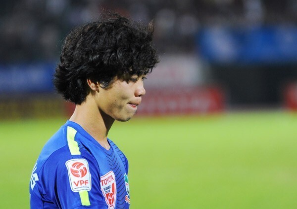 Dấu hiệu cho thấy Công Phượng có thể ngồi dự bị chiều mai