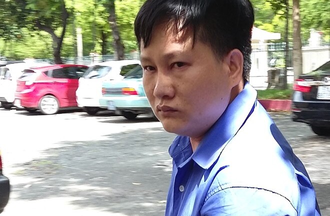 Bấm huyệt cho cháu, chú 