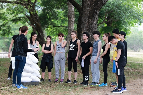 Điệp vụ tuyệt mật tập 3: Hồng Quế - Harry Lu ngày càng thân mật