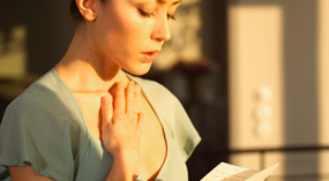 Bí mật phía sau cuốn sổ tiết kiệm của chồng