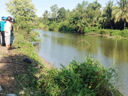 Ô tô lao xuống sông, giám đốc công ty bảo hiểm tử vong