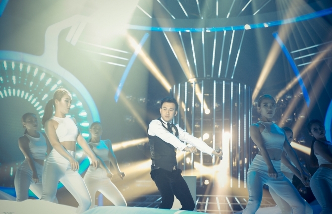 Dương Triệu Vũ lo làm anh trai Hoài Linh 