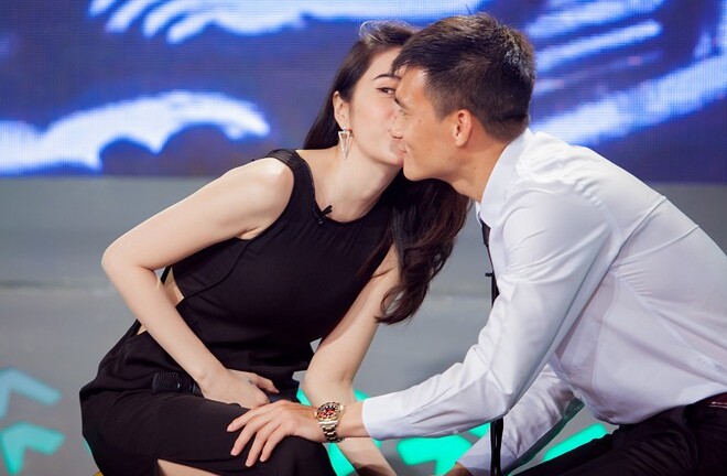 Thuỷ Tiên tự hào vì nhan sắc của Công Vinh