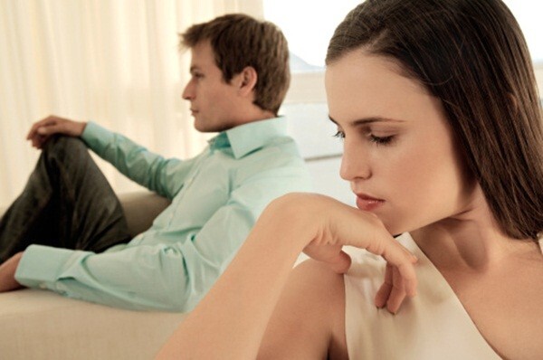 Vợ làm gì khi người tình của chồng mang con đến nhà ăn vạ?