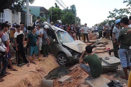 Xế điên gây tai nạn liên hoàn, nữ sinh lớp 12 chết thảm