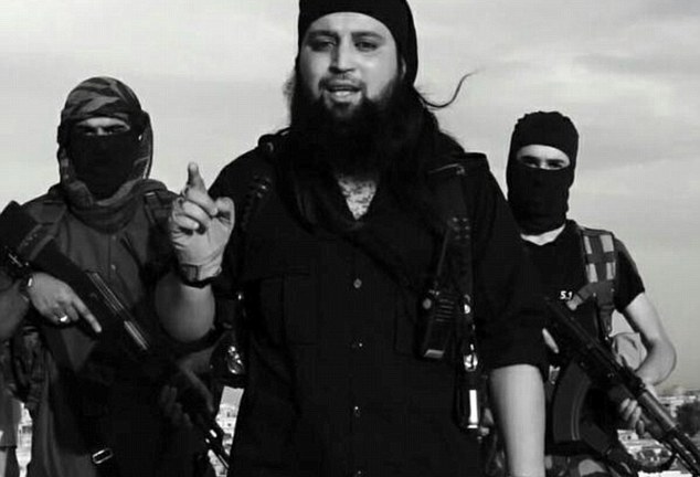 Lộ diện tên đồ tể đáng sợ nhất của IS