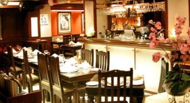 Danh tính đại gia bỏ hơn 50 tỷ để ăn 1 bữa trưa