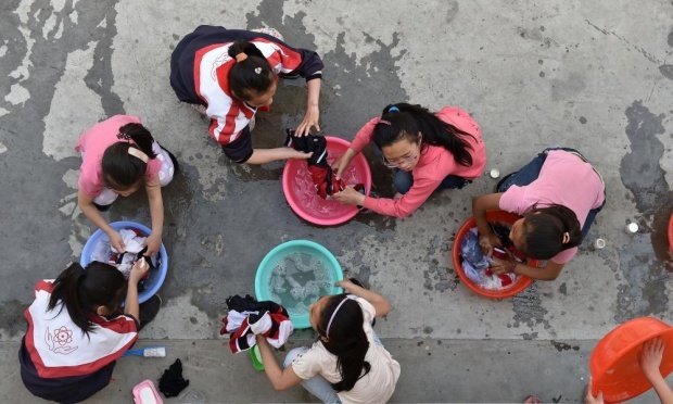 Thảm kịch 4 trẻ thơ uống thuốc sâu tự tử vì bị bố mẹ bỏ rơi