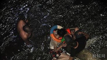 Nhảy sông mà không dám chết vì nước sông quá bẩn