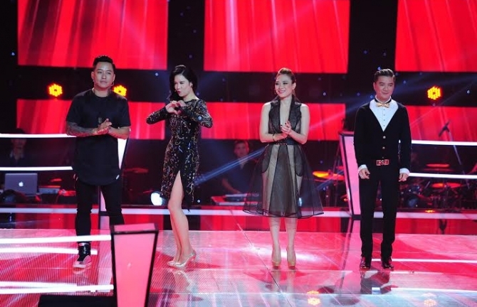 Mash up các bản hit của 4 HLV làm 