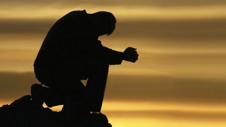 Trai có vợ nghi tự sát vì người yêu 17 tuổi bỏ đi