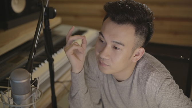 Dương Triệu Vũ hé lộ chuyện tình đồng tính đẫm nước mắt