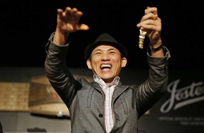 Thêm một người gốc Việt thành tỷ phú nhờ thắng 1,8 tỷ giải đấu poker Mỹ