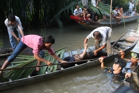 Về quê bạn chơi, 2 nữ sinh viên tử vong dưới sông 