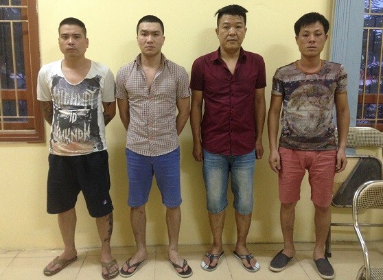 Mâu thuẫn nhỏ, 4 người đi xế hộp giết chết tài xế trong đêm