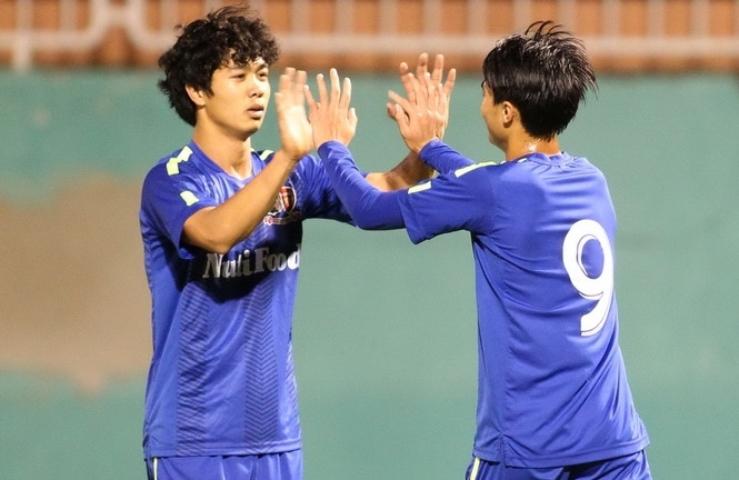 Công Phượng giúp HAGL nghẹt thở vào tứ kết Cúp Quốc gia