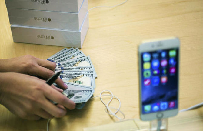 1 tỷ đồng mới mua được iPhone 6 ở Venezuela