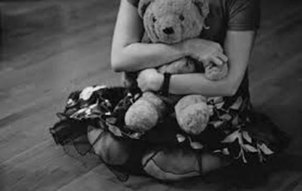 Bắt thầy giáo xâm hại học trò 12 tuổi suốt nửa năm