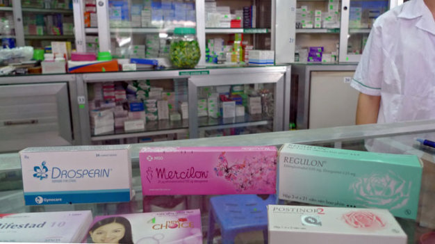 Hậu quả nặng nề của việc tự ý uống thuốc chuyển giới