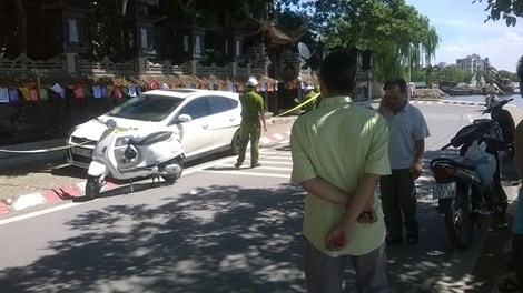 Uẩn khúc người đàn ông chết trong xe cùng bức thư tuyệt mệnh