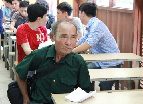 Những thí sinh lớn tuổi trong kỳ thi THPT Quốc gia năm 2015