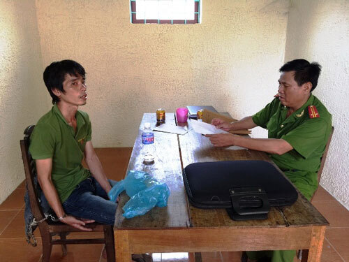 Tóm kẻ giả danh bác sĩ chiếm đoạt 120 triệu đồng xin việc