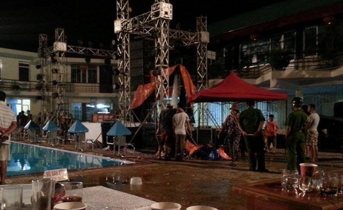 Đi xem ca nhạc, một học sinh bị điện giật tử vong