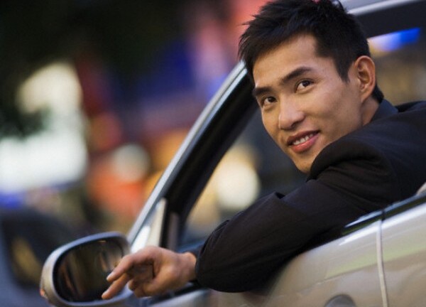 Bí mật động trời về bạn trai giàu có trên cả tuyệt vời