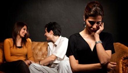 Chồng đòi bỏ vợ và hai con để đến với người tình