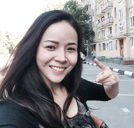 Hằng của Hôn nhân trong ngõ hẹp: 