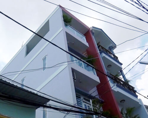 Rơi từ tầng 3 khi đang sửa nhà, một người chết thảm tại TP.HCM