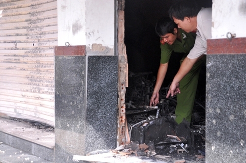 Hàng trăm xe đạp trơ khung do hỏa hoạn tại TP.HCM