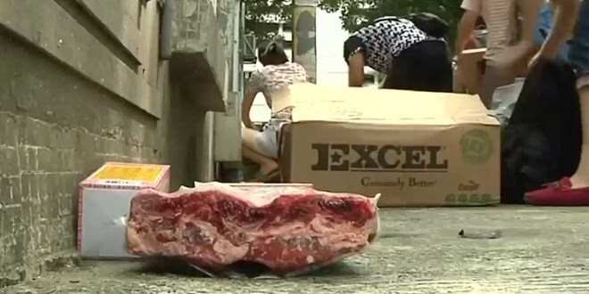 Kinh hoàng thịt thối