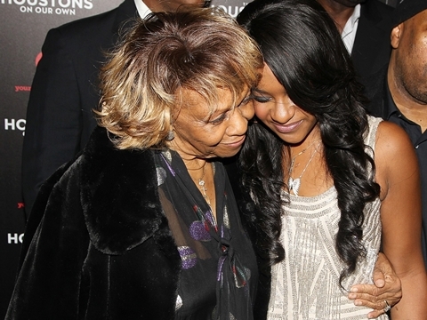 Sự ra đi của con gái Whitney Houston là mất mát lớn với gia đình