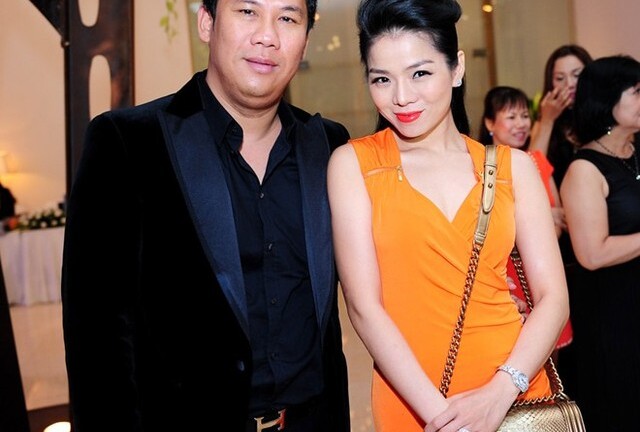 Lệ Quyên bị phạt 4 triệu đồng vì cho con tiểu vào túi nôn máy bay