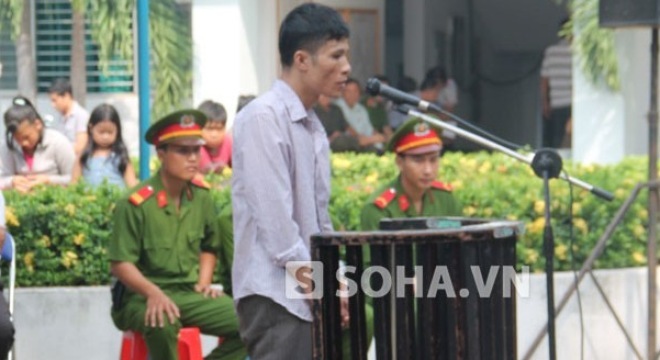 Tìm vợ không thấy, cầm dao đâm chết mẹ vợ