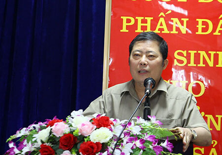 Họp tìm giải pháp cho các tuyến xe lên Sa Pa: Vẫn bế tắc