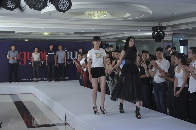 Vietnam’s Next Top Model 2015: 14 thí sinh vào ngôi nhà chung