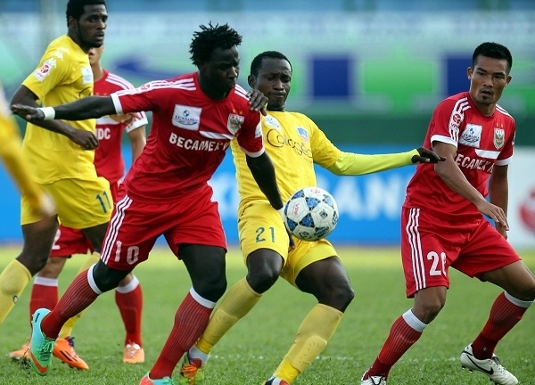 Ngất ngây với pha tiki-taka của Bình Dương trước Cần Thơ