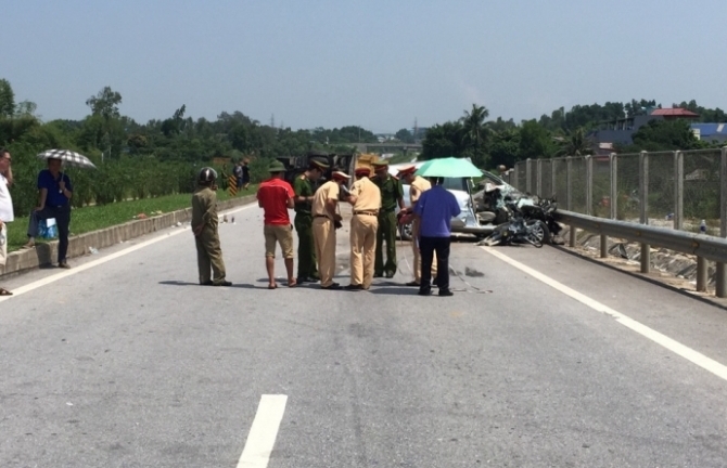Người nước ngoài lại gặp TNGT trên quốc lộ 3 Hà Nội - Thái Nguyên