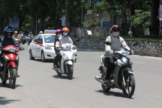 Dự báo thời tiết ngày mai 14/8: Ngày duy trì nắng nóng, đêm mưa rào