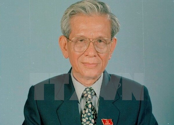 Tang lễ nhà báo Hữu Thọ được tổ chức theo nghi thức cấp cao