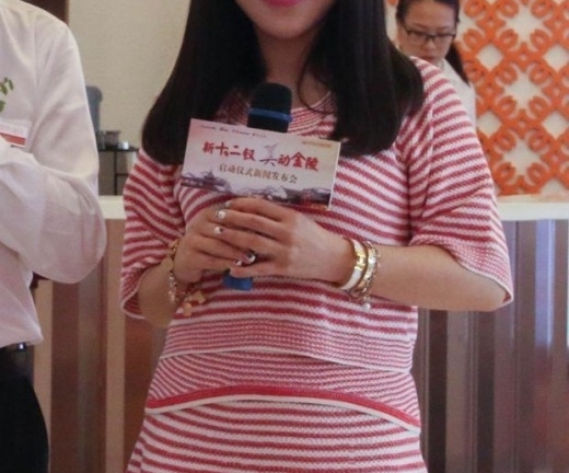 Xôn xao người mẫu U50 Đài Loan trẻ đẹp như gái 20