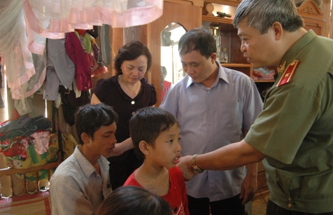 Khởi tố vụ án thảm sát 4 người ở Yên Bái