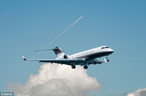 Máy bay Indonesia chở 54 người mất tích tại Papua