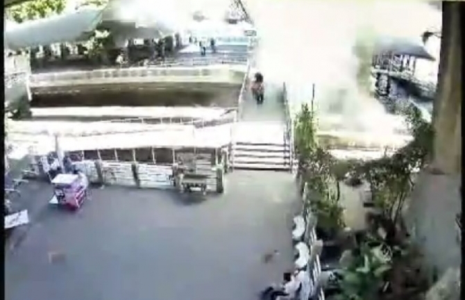 Cảnh sát truy bắt nghi phạm vụ nổ bom tại Thái Lan