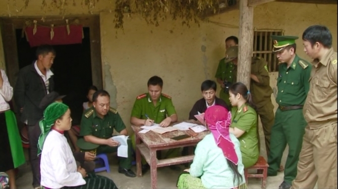 Dựa vào nhân dân để thực hiện nhiệm vụ