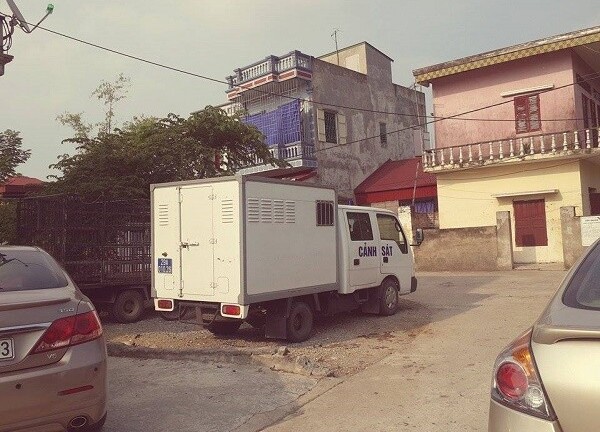 Cụ ông tử vong trong tư thế bị trói, nhét giẻ vào mồm