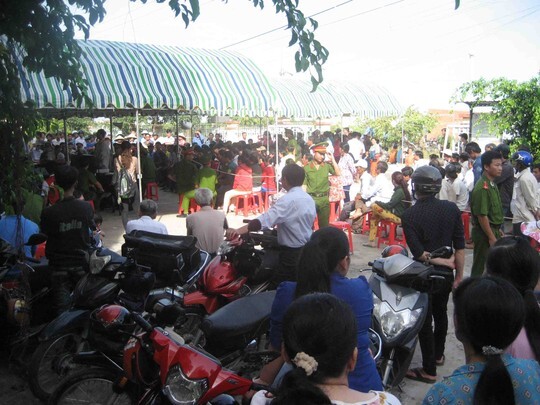 Án mạng nơi quê nghèo vì hát hò, mở nhạc quá khuya